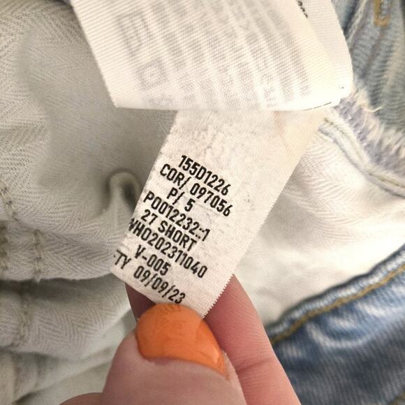 Abercrombie & Fitch '90s Relaxed High Rise Jeans Light Wash Size 27 / 4 Short - Picture 10 of 10